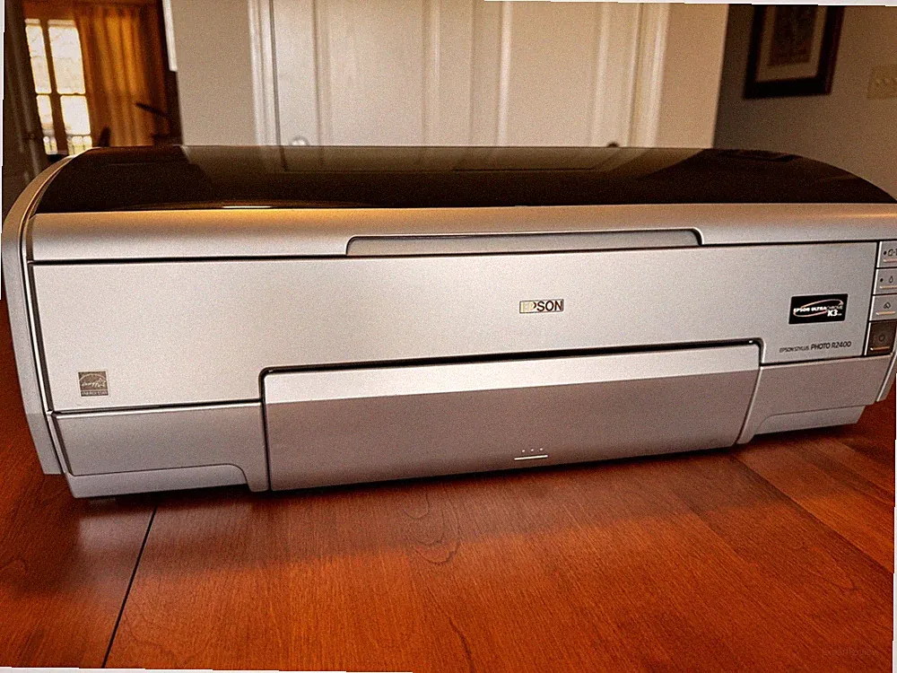 Epson Stylus Photo R2400 Wide Format Inkjet Printer For Parts or Repair